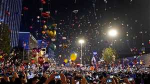 Korona virüsün ilk çıktığı Vuhan’da yeni yıl kutlamaları