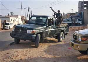 Al-Mahra Polisi, ülke dışına silah kaçırmaya çalışan yabancıların tutuklandığını duyurdu