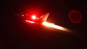 ABD ve İngiltere savaş uçakları Yemen