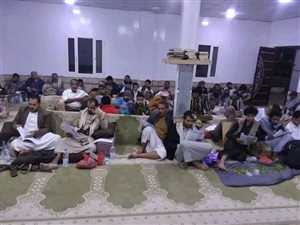 بهدف منع صلاة التراويح.. مليشيا الحوثي تحول المساجد إلى مجالس لتناول القات