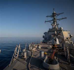 الجيش الأمريكي يعلن عن تدمير صاروخ باليستي للحوثيين في البحر الأحمر