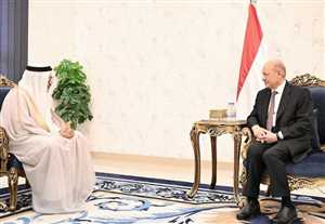 Arap ve uluslararası diplomatik misyonlar çalışmalarına geçici başkent Aden