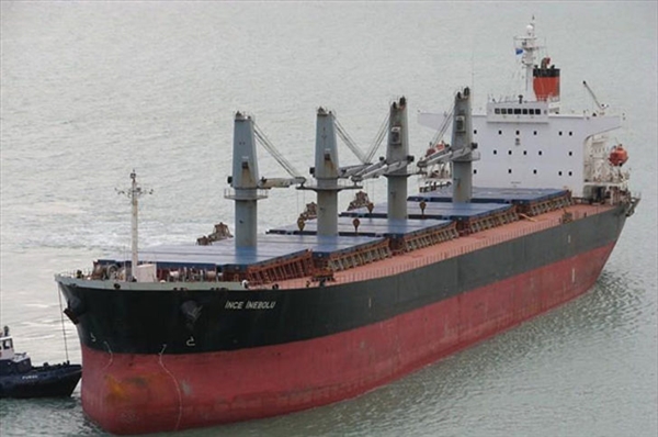 السفينة التركية تصل ميناء "الصليف" بعد إصلاحها في ميناء جازان السعودي