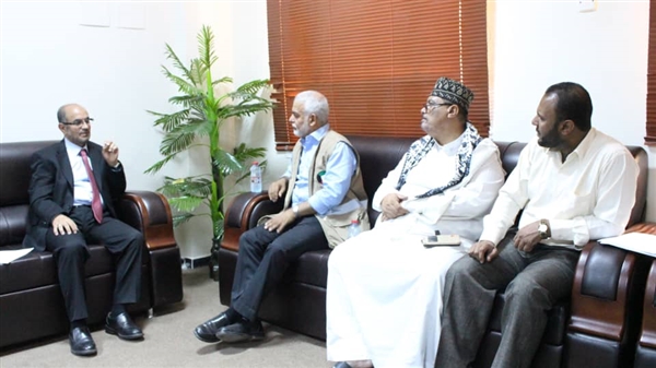 وزير التخطيط يناقش مع صندوق الإغاثة الكويتي زيادة حجم المساعدات لليمن