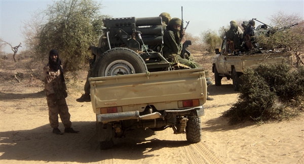 استشهاد خمسة جنود إثر هجمات لتنظيم "القاعدة" في أبين