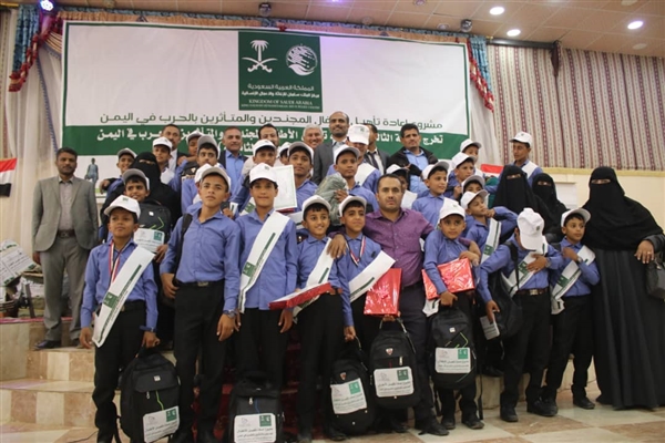 التجنيد الالكتروني ..أخطر أساليب الميليشيات لتجنيد الأطفال في اليمن