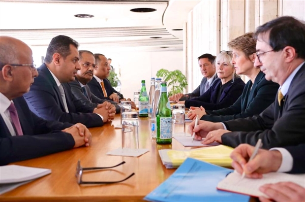 رئيس الوزراء: حريصون على السلام لإنهاء الحرب التي أشعلتها ميليشيات الحوثي