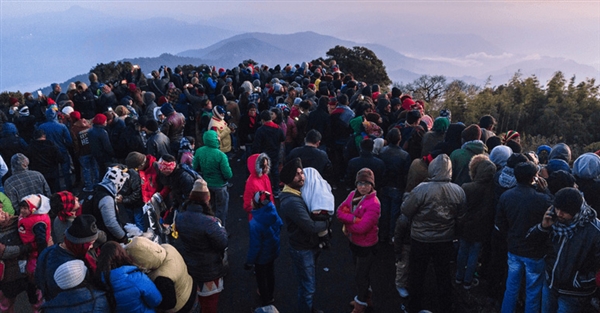 مجاناً .. تنظيم أكبر رحلة برية للمهاجرين من تركيا الى أوروبا الشهر القادم