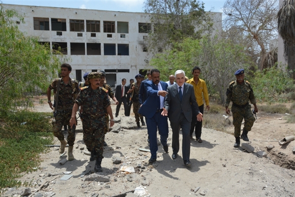 السفير الروسي يؤكد عزم بلاده إعادة تجهيز قنصليتها في عدن