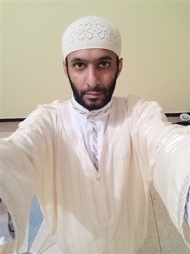 حُفّت بالأخطار الكبيرة.. مهاجر يمني يوثق رحلته إلى "الفردوس الأوروبي"