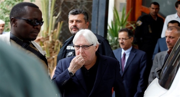 هل يضع انسحاب الحوثيين الشكلي من موانئ الحديدة نهاية لمهمة غريفيث في اليمن؟