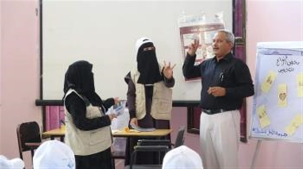 تدريب 30 متطوعة على مهارات التوعية الصحية في مخيمات النازحين