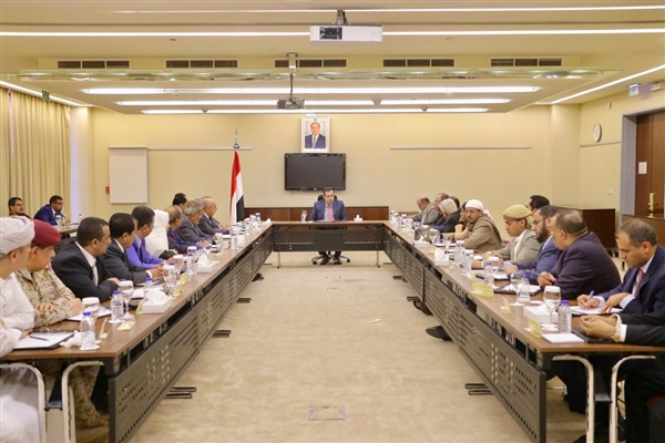 الحكومة: لن نسمح للإمارات بالانتقاص من سيادة اليمن ووحدته