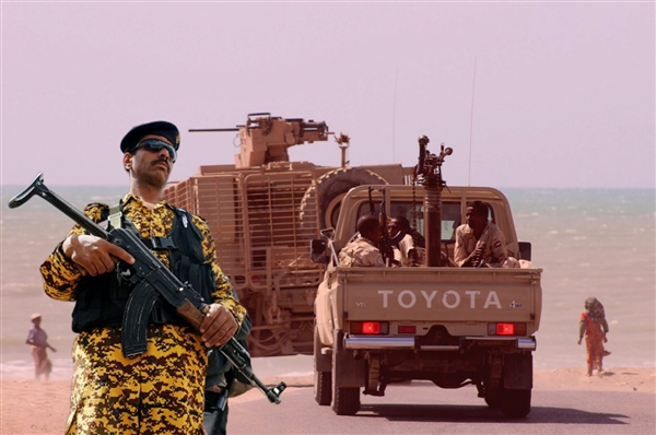 مواجهات عنيفة بين الجيش ومليشيات الحوثي بالحديدة