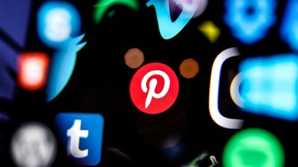 ما الدول التي يقضي سكانها أطول الأوقات على الانترنت؟