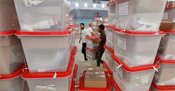 تونس.. مؤشرات على تقدم 4 مرشحين في انتخابات الرئاسة