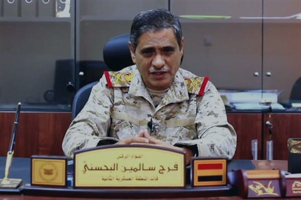 محتجون يؤيدون قرار محافظ حضرموت بوقف النفط عن الحكومة