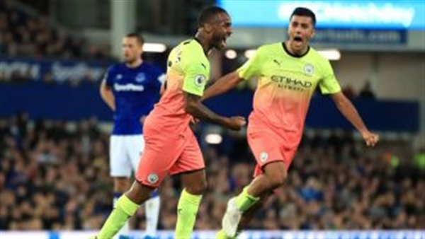 مانشستر سيتي يجتاز عقبة إيفرتون بعد عناء