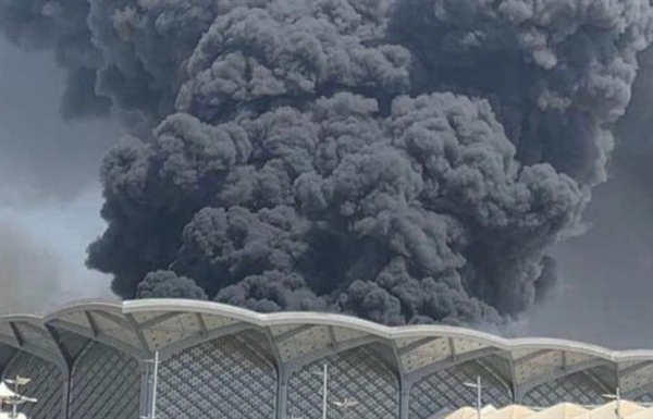 حريق هائل في محطة قطار الحرمين بجدة وسقوط إصابات