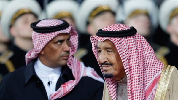 مليون تغريدة خلال ساعات.. مقتل حارس الملك يتصدر تويتر