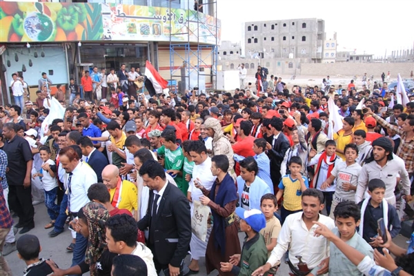 حظي باستقبال حافل.. المنتخب الوطني للناشئين يصل مأرب