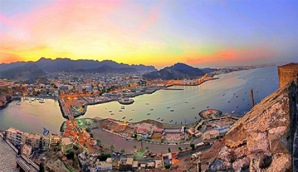 نواب جنوبيون: لا صحة لأي بيانات تصدر باسم الكتلة الجنوبية