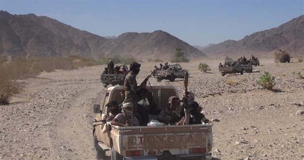 مليشيات الانتقالي تستهدف طقما عسكريا في شبوة وسقوط جرحى