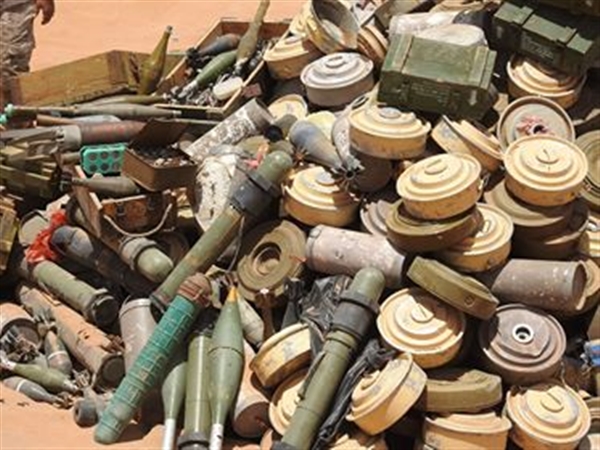 قوات الجيش تفكك حقل ألغام في الحديدة