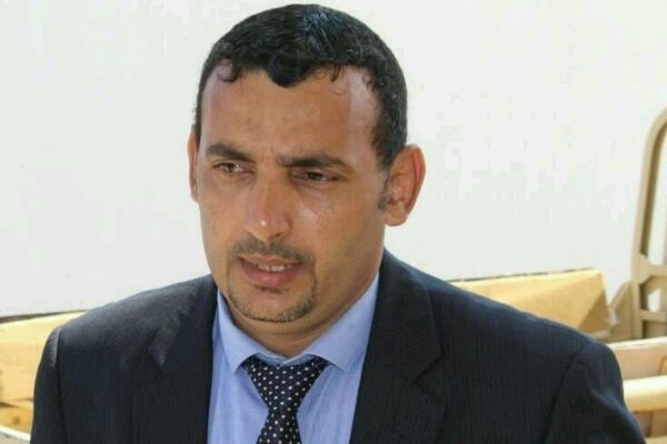 محافظ سقطرى يوجه بمنع سفر أي مسؤول بالمحافظة إلى الخارج