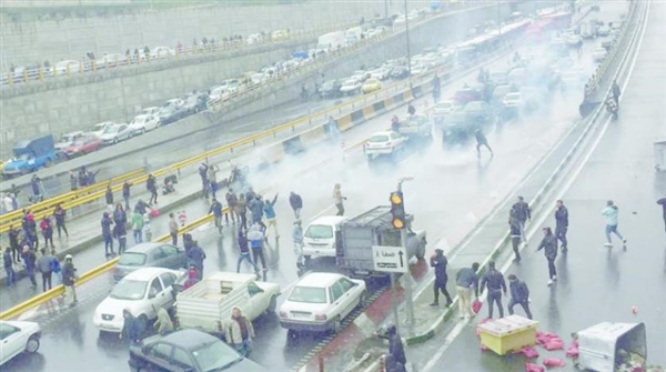 منظمة العفو: مقتل أكثر من 100 متظاهر في إيران