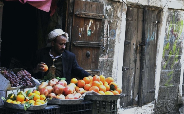 خضروات وفواكه اليمن.. طعام ملوث بالمبيدات