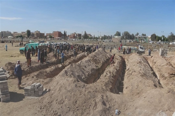 مليشيات الحوثي تعلن دفن جثث 71 أسيرا في ذمار