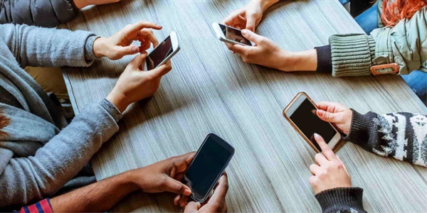 كيف تتخلص من إدمان الهاتف الذكي؟