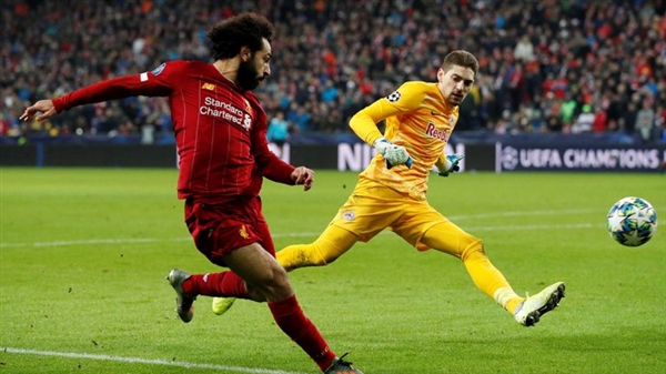 ليفربول يعبر سالزبورغ.. ونابولي يكتسح جنك ويتأهلان إلى ثمن النهائي