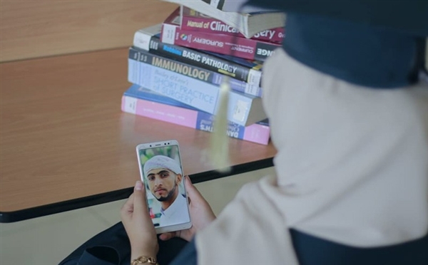 الحب يحرر مختطفاً من سجون مليشيات الحوثي في تعز