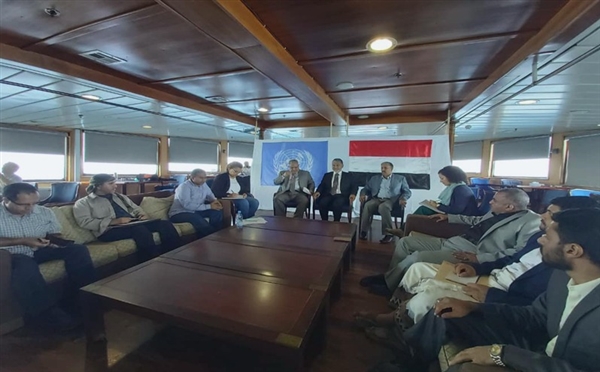 لجنة إعادة الانتشار تناقش فتح ممرات إنسانية في الحديدة