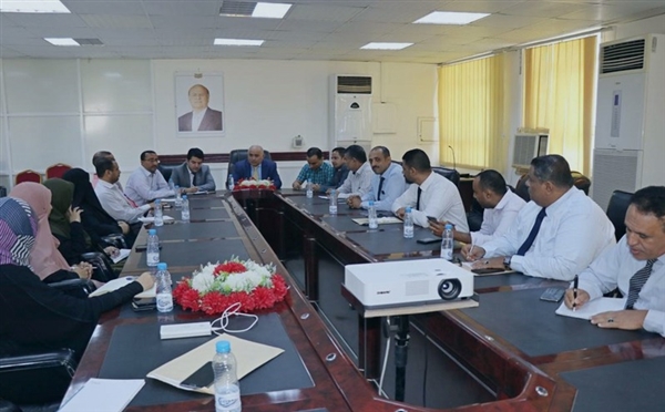 البنك المركزي يبحث الية لتخفيض اسعار المواد الغذائية