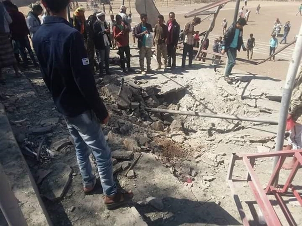 مقتل وإصابة العشرات بقصف صاروخي استهدف عرضا عسكريا بالضالع