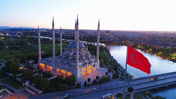 ولاية إسطنبول تطلق موقعا إلكترونيا باللغة العربية