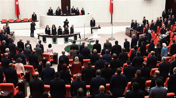 البرلمان التركي يصادق على إرسال قوات إلى ليبيا