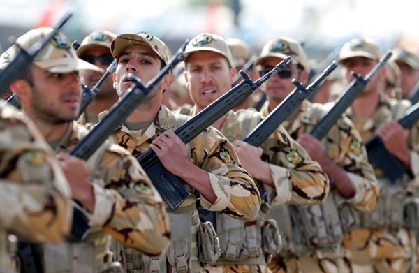 الجيش الإيراني صنع ليقتل لا ليحارب