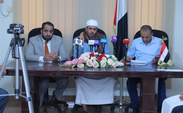 وزارة الأوقاف تعلن تدشين موسم الحج وترد على اتهامات لها بالمحاصصة