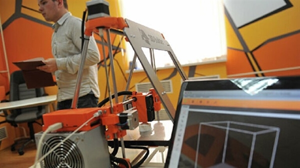 علماء روس يبتكرون طابعة ثلاثية الأبعاد يمكنك استخدامها في منزلك