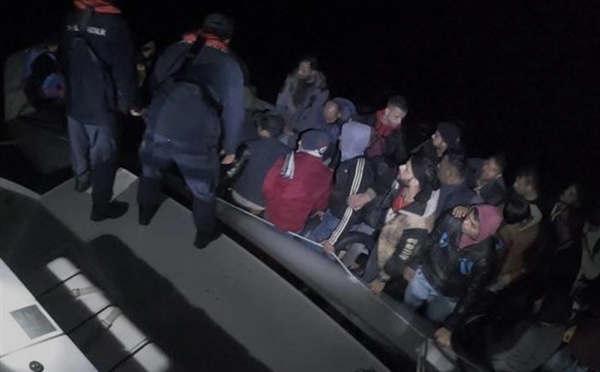 بينهم يمنيان .. ضبط 88 مهاجرا غير شرعي في إزمير التركية