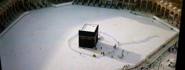 السلطات السعودية تقر إغلاق " الحرمين الشريفين" لمنع انتشار كورونا