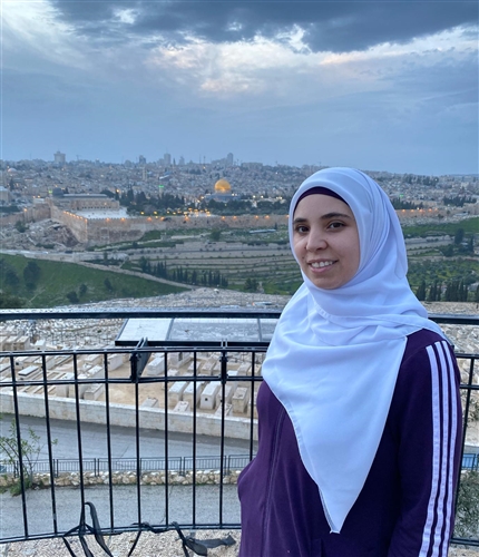 الاحتلال الاسرائيلي يبعد المقدسية صيام عن المسجد الأقصى