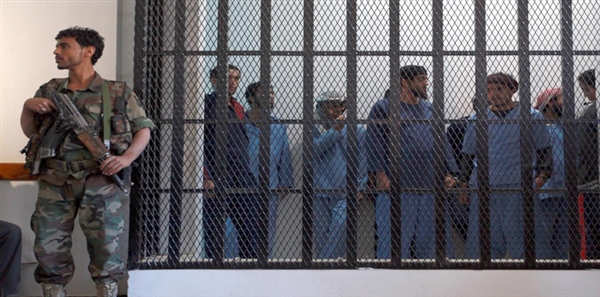 إطلاق أكثر من 300 سجين في ثلاث محافظات كخطوة احترازية لمواجهة كورونا