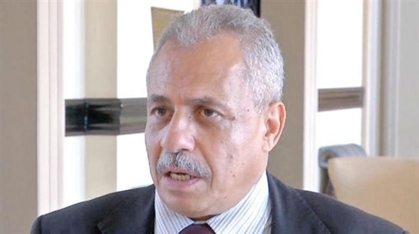 وزير الصناعة يقدم استقالته احتجاجاً على ممارسات التحالف ودعمه لمليشيات متمردة