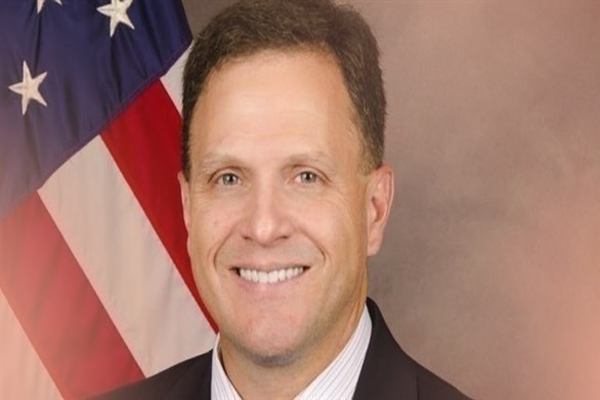 دبلوماسي أمريكي:إيران طورت الصراع وعمقت معاناة اليمن ومصلحتها في إطالة الحرب