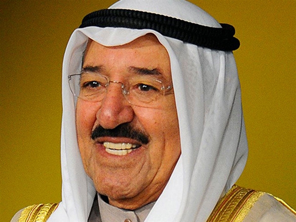 كونا: أمير الكويت يخضع لعملية جراحية تكللت بالنجاح